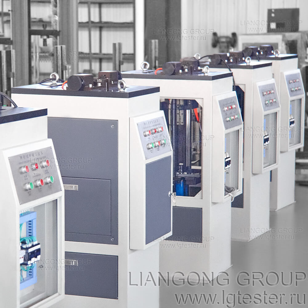 Станки Liangong CSL-Y в процессе сборки Станки Liangong CSL-Y в сборочном цехе