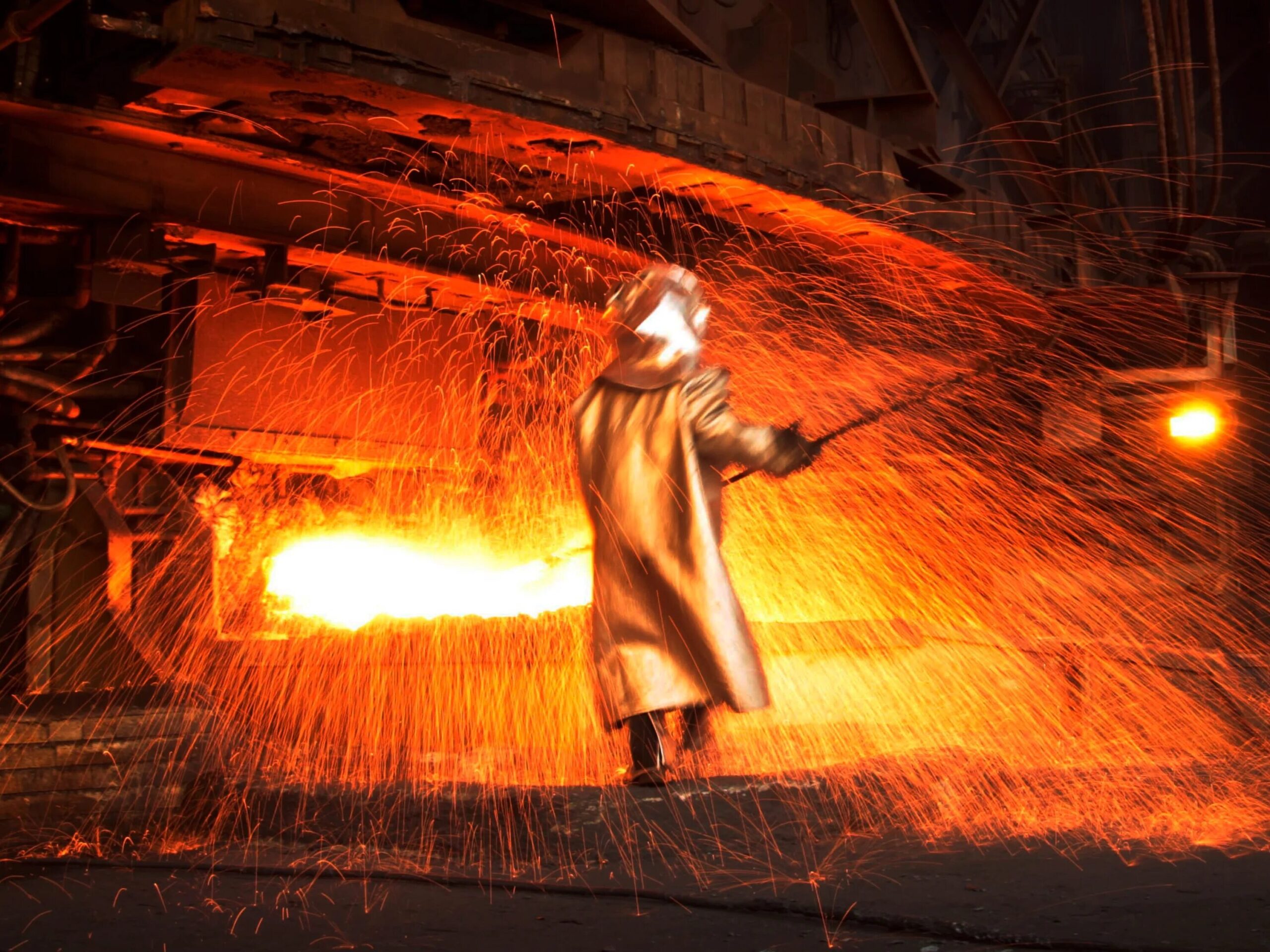 LIANGONG поздравляет с наступающим Днём металлурга! 1 День металлурга 2025