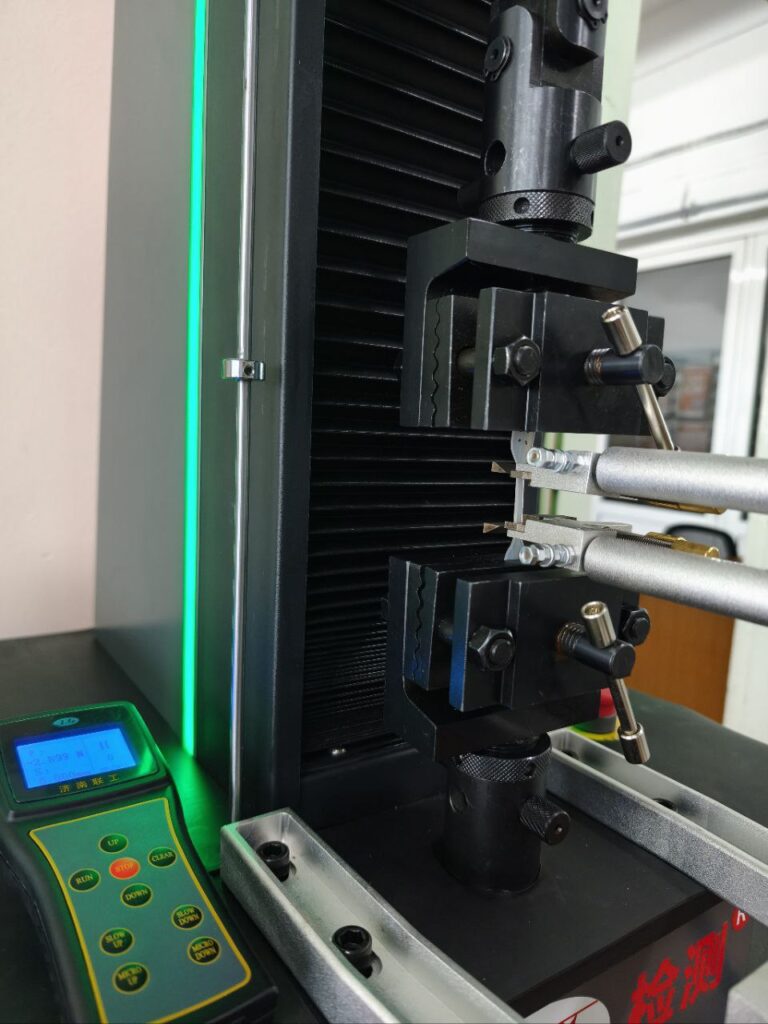 Разрывная машина Liangong CMT-5L для АО Иркутсккабель